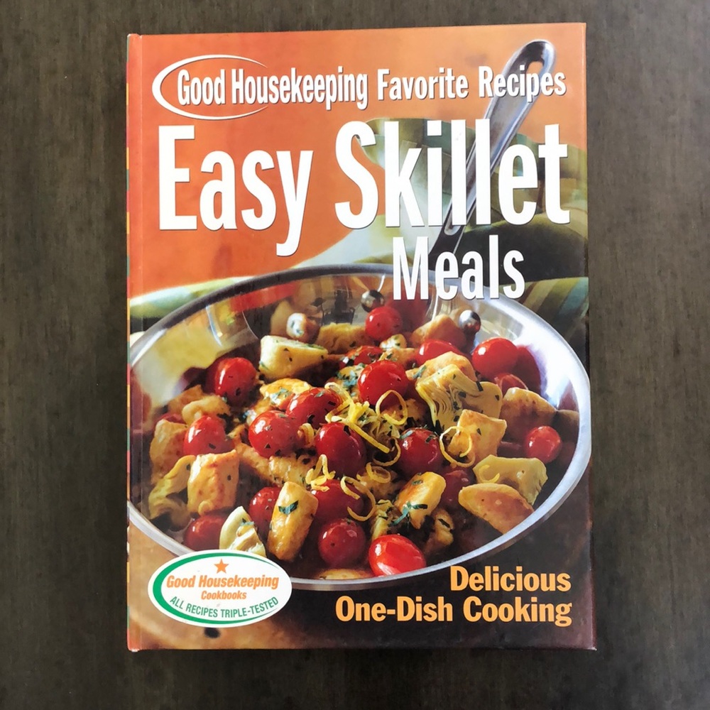 Good Housekeeping Cookbook - 200 pages hardcover